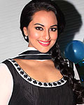 Sonakshi Sinha at Sonakshi Promotes Son of Sardaar