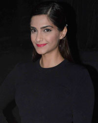 Sonam Kapoor at Sonam Kapoor Attends Kala Ghoda Arts Festival 2016