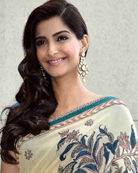 Sonam Kapoor at Sonam Kapoor Promotes Dolly Ki Doli