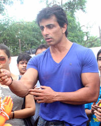 Sonu Sood Ganpati Visarjan Sonu Sood Ganpati Visarjan