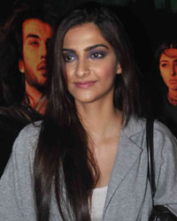 Sonam Kapoor at Special Screening of Jaanisar