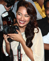 Sonakshi Sinha at Star Box Office India Awards