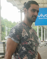 Kunal Kapoor at Stars Spotted 2015