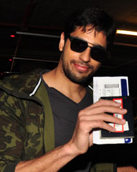 Sidharth Malhotra at Stars Spotted 2015