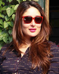 Kareena Kapoor, Karisma Kapoor and Amrita Rao snapped at Bandra Kareena Kapoor, Karisma Kapoor and Amrita Rao snapped at Bandra