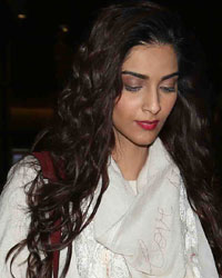 Sonam Kapoor at Stars Spotted 2016