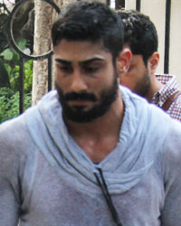 Prateik Babbar at Stars Spotted 2017