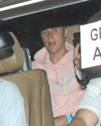 Justin Bieber napped at Mumbai airport Justin Bieber napped at Mumbai airport