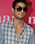 Prateik Babbar at Smart MArt charity event