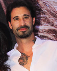 Sunny Leone and Daniel Webber