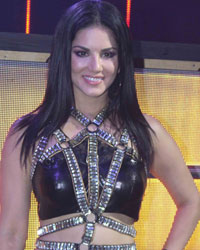 Sunny Leone Shoots for Loka Loka Music Video