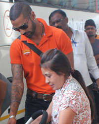 Shikhar Dhawan at Sunrisers Hyedrabad Team at Airport