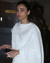 Daisy Shah at Suraj Prakash Malhotra Prayer Meet