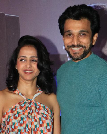 Bhamini Oza and Pratik Gandhi