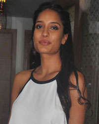 Lisa Haydon Lisa Haydon