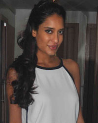 Lisa Haydon at The Shaukeens Media Interaction