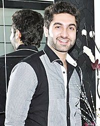 Dr. Mouidin Makani Dr. Mouidin Makani