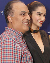 Tommy Hilfiger 10th Anniversary PC