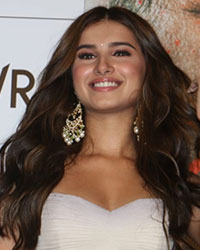 Tara Sutaria and Rakul Preet Singh Tara Sutaria and Rakul Preet Singh