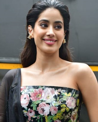 Ulajh Film Promotion
