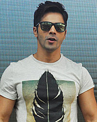 Varun Dhawan at Varun Promotes Badlapur at Kshitij 2014