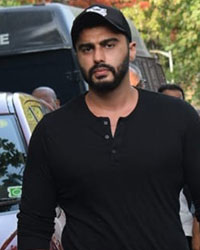 Arjun Kapoor at Veeru Devgn Funeral