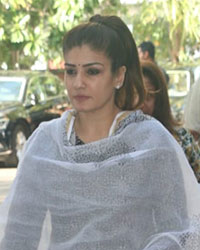 Raveena Tandon at Veeru Devgn Prayer Meet