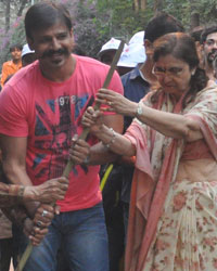 Vivek Oberoi Joins Swachh Bharat Campaign