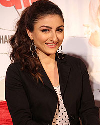 Soha Ali Khan at War Chod Na Yaar Music Launch