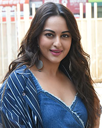 Sonakshi Sinha at Welcome To New York Promotion