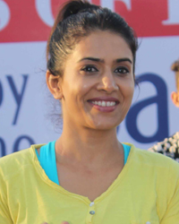 Sonali Kulkarni at Yoga by The Bay 2016