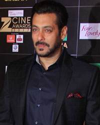 Salman Khan at Zee Cine Awards 2017