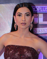 Gauhar Khan at Zee TV Gold Awards 2016