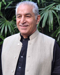 Dilip Tahil