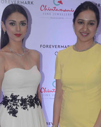 Aditi Rao Hydari at the launch of Forevermark's new collection at Chintamani Store