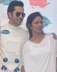 Pooja Shetty, Varun Dhawan and Arthi Shetty