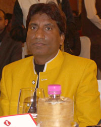 Manoj Tiwari and Raju Shrivastav