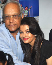 Aishwarya Rai at Smile Train Foundation EventAishwarya Rai at Smile Train Foundation Event