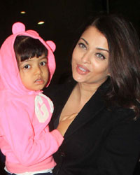 Aradhya and Aishwarya Rai Bachchan