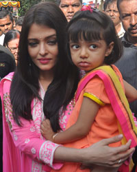 Aishwarya Rai Bachchan and Aaradhya