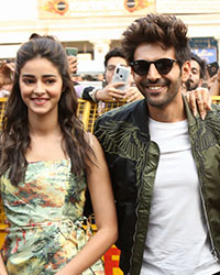 Ananya PAnday, Kartik Aaryan, Bhimi Pednekar and Tulsi Kumar