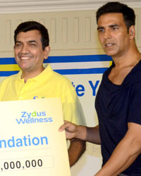 Akshay Kumar launches Donate your Calories campaign