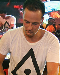 DJ Yves V