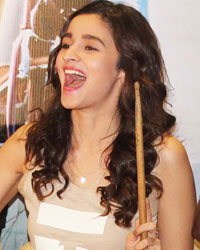 Alia Bhatt to celebrate Children’s Day with junk band 'Dharavi Rocks'