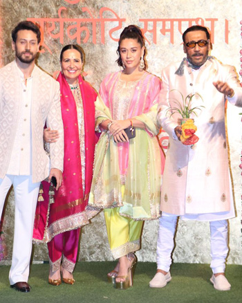 Tiger Shroff, Ayesha Shrogg, Krishna Shroff and Jackie Shroff