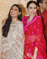 Athiya Shetty and Karishma Kapoor