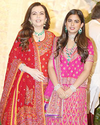 Nita and Isha Ambani