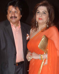 Pankaj Udhas with wife Farida