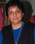 Falguni Pathak and Amy Billimoria