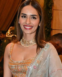 Manushi Chhillar